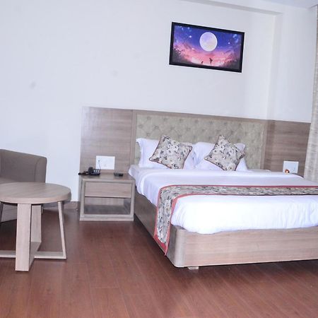 Hotel Nand Residency Ghāzīpur Kültér fotó