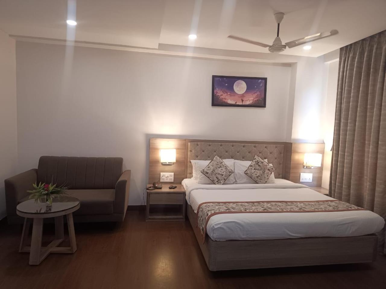 Hotel Nand Residency Ghāzīpur Kültér fotó
