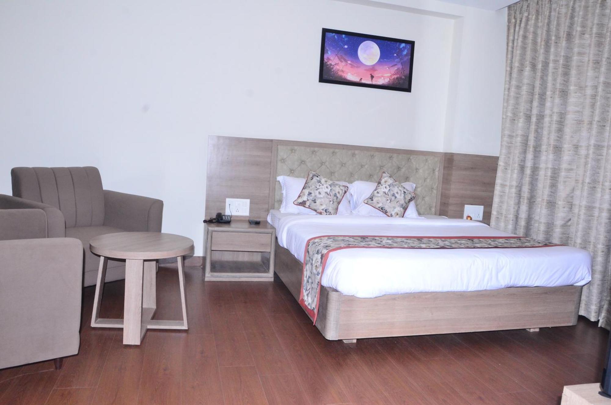 Hotel Nand Residency Ghāzīpur Kültér fotó