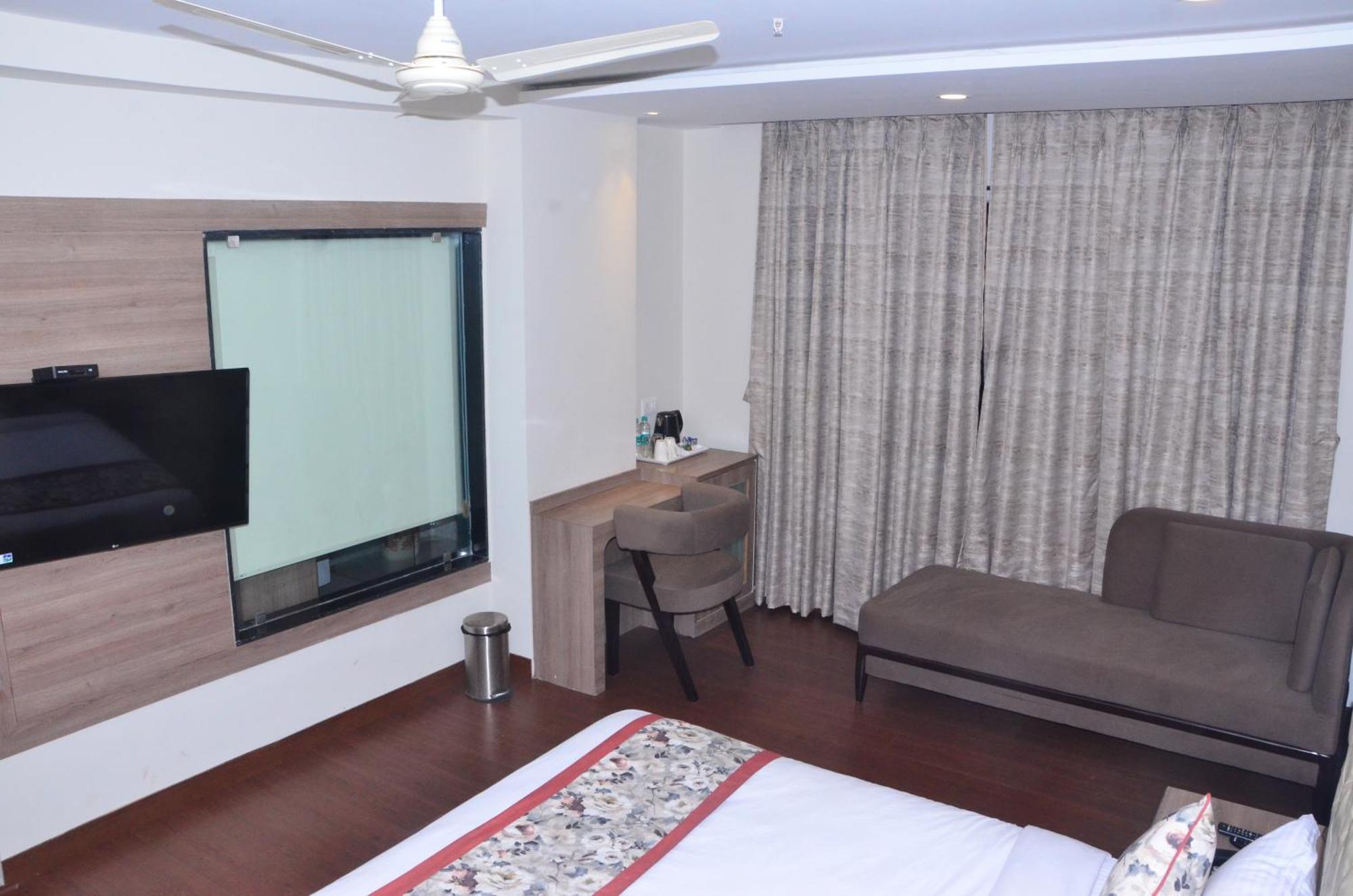 Hotel Nand Residency Ghāzīpur Kültér fotó