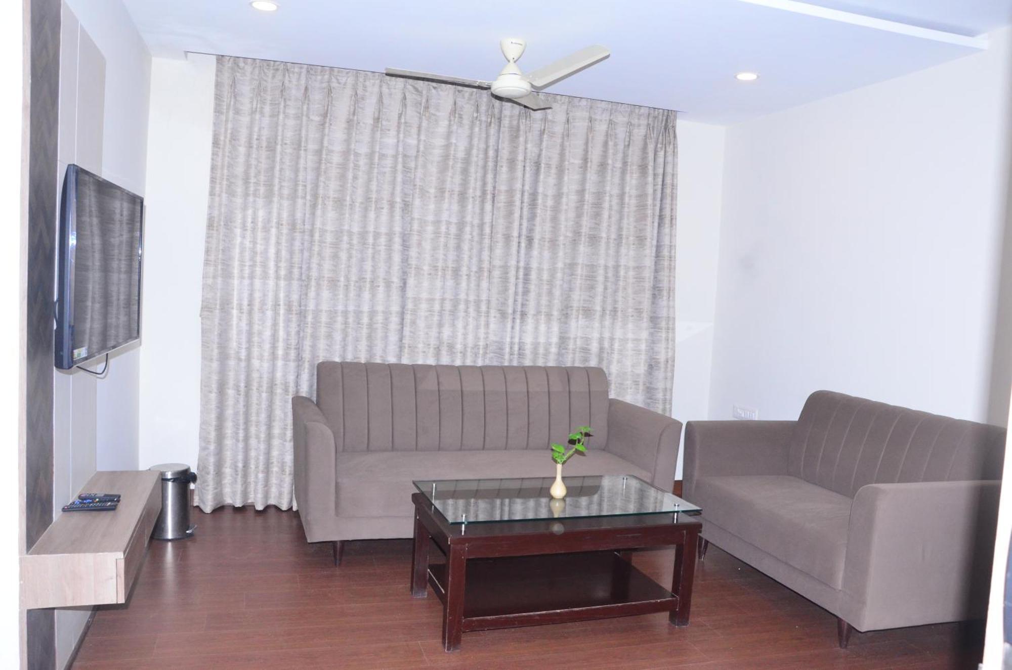 Hotel Nand Residency Ghāzīpur Kültér fotó