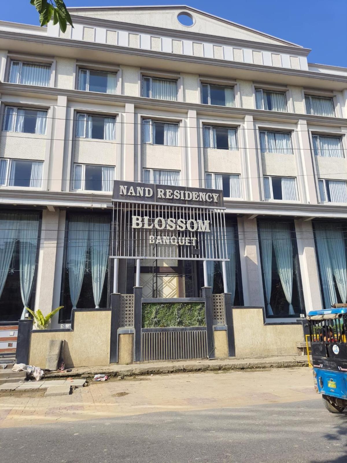 Hotel Nand Residency Ghāzīpur Kültér fotó