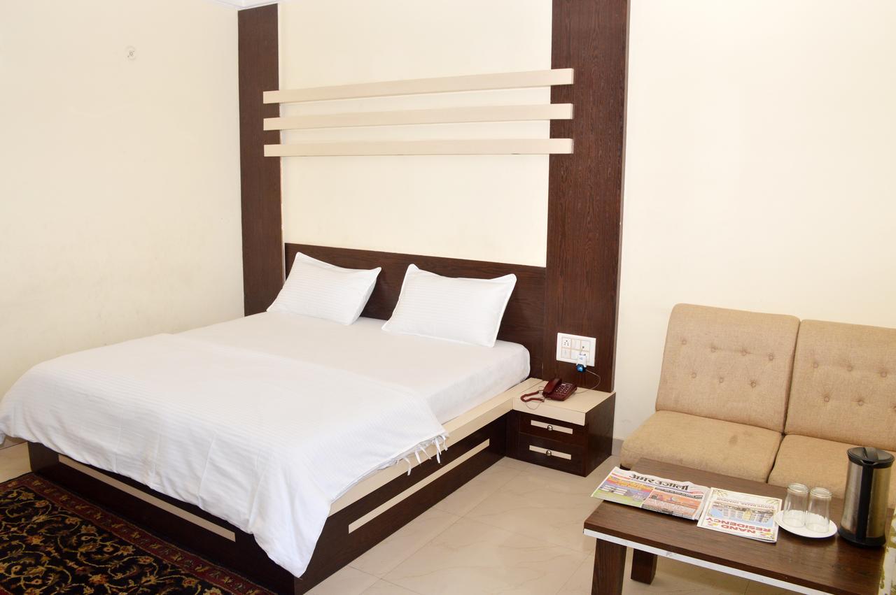 Hotel Nand Residency Ghāzīpur Kültér fotó