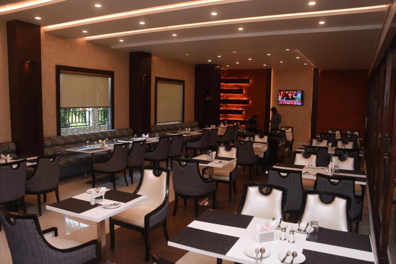 Hotel Nand Residency Ghāzīpur Kültér fotó
